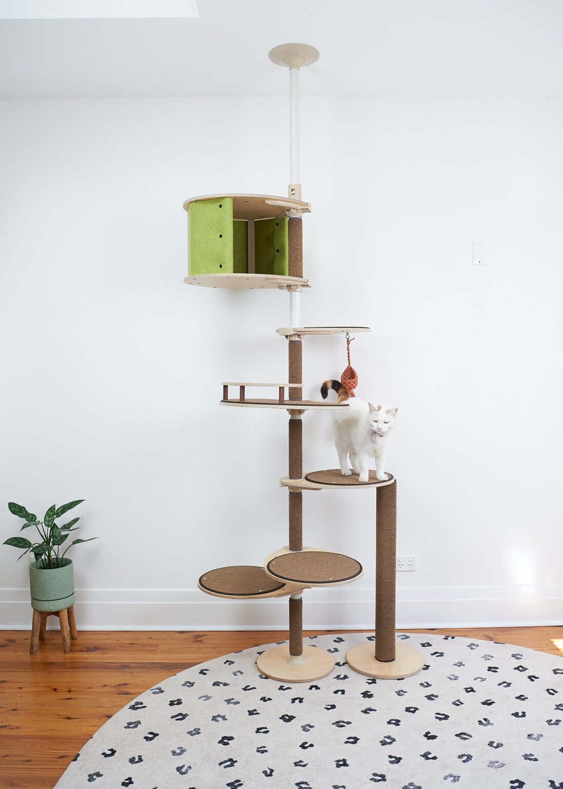 Tok Tok Floor to Ceiling Cat Tree with Pillar Scratcher Adjustable