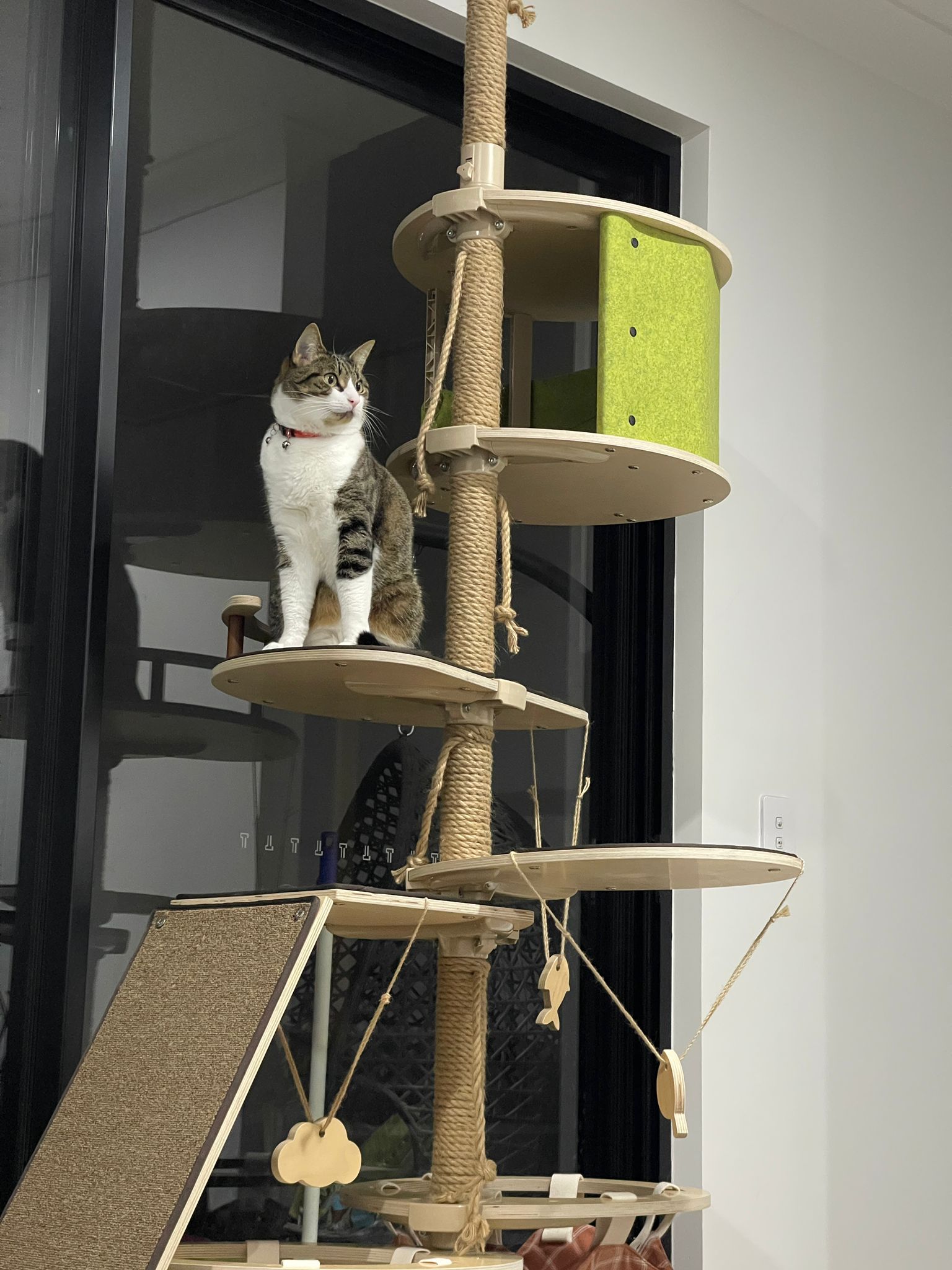 compact and customisable cat tower